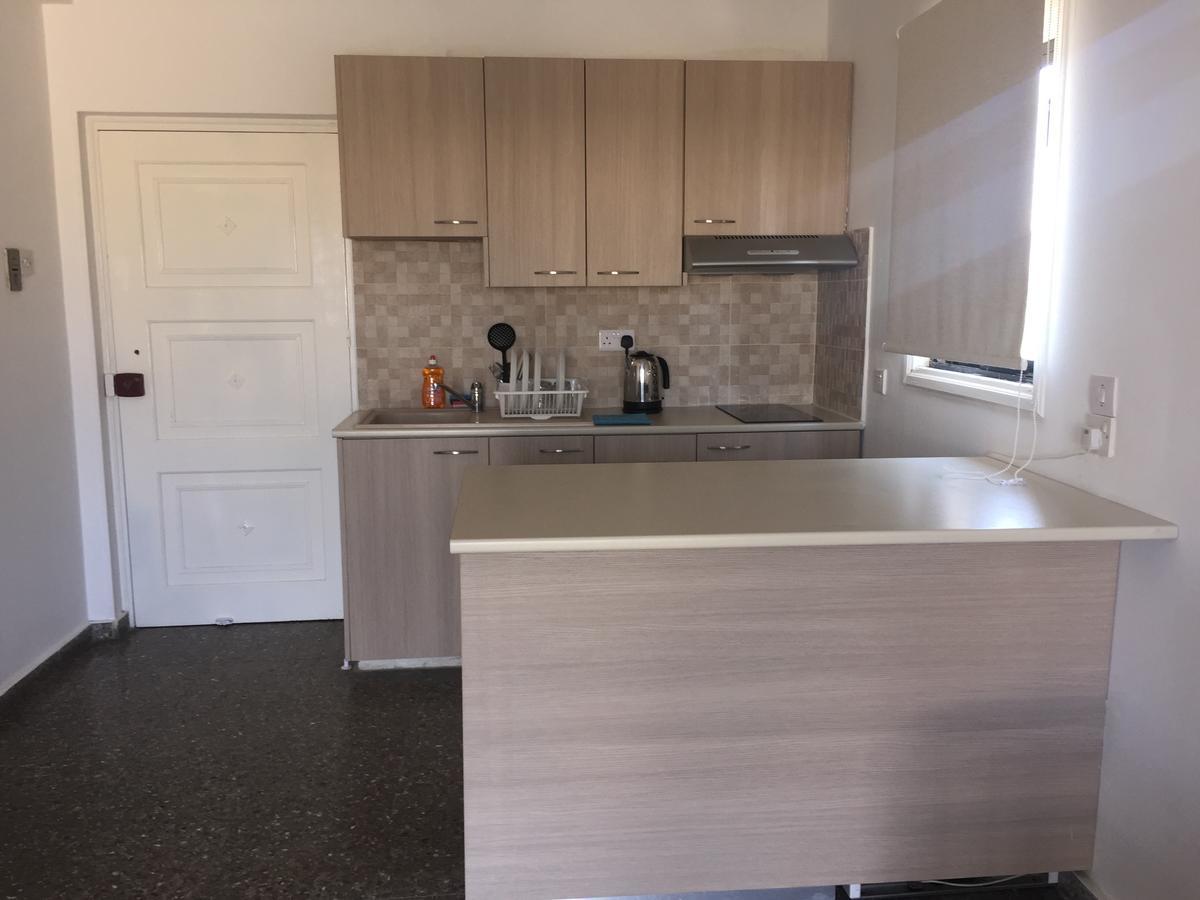 Kasapis Apts Larnaca Ngoại thất bức ảnh