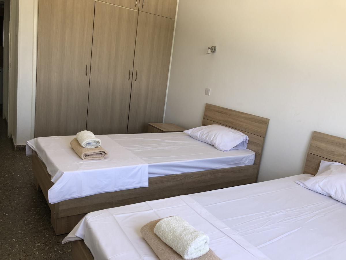 Kasapis Apts Larnaca Ngoại thất bức ảnh