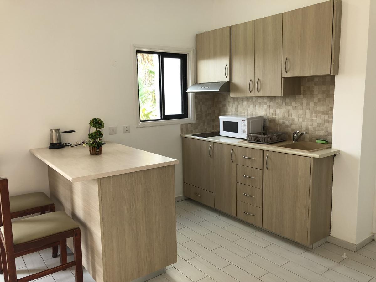 Kasapis Apts Larnaca Ngoại thất bức ảnh